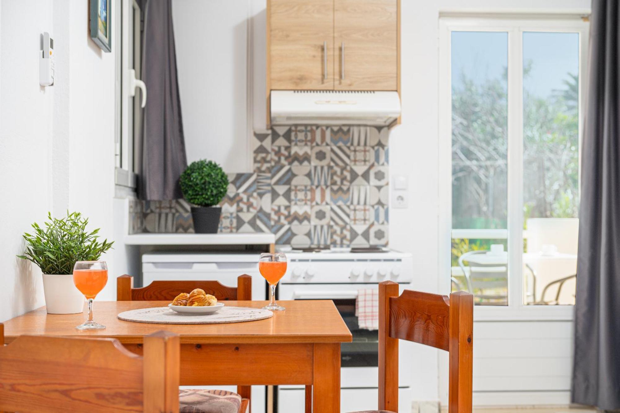 Mylos Apartments Anissaras Hersonissos  Dış mekan fotoğraf